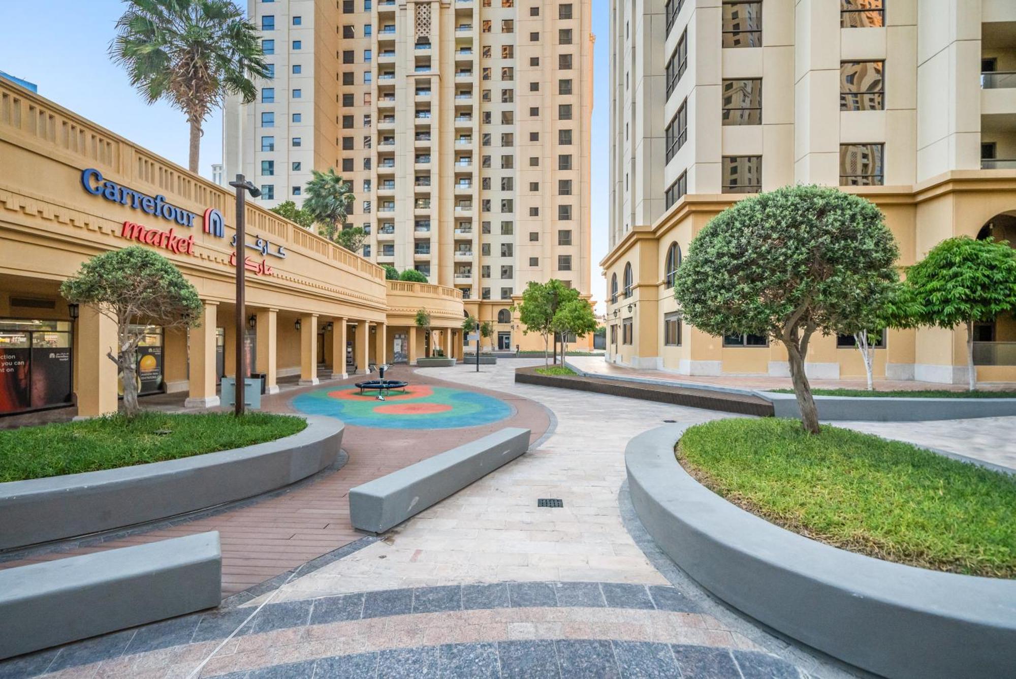 Cozy Pad In The Heart Of On Jbr Beach! Appartement *