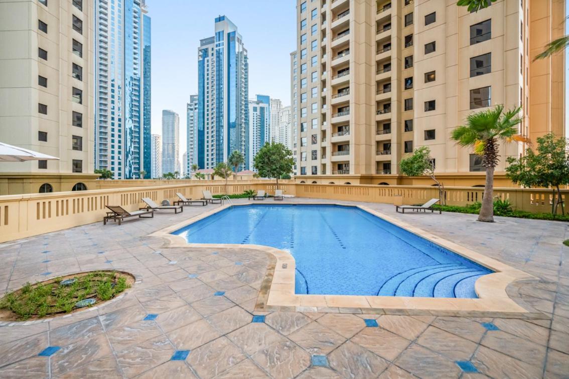Cozy Pad In The Heart Of On Jbr Beach! Appartement *