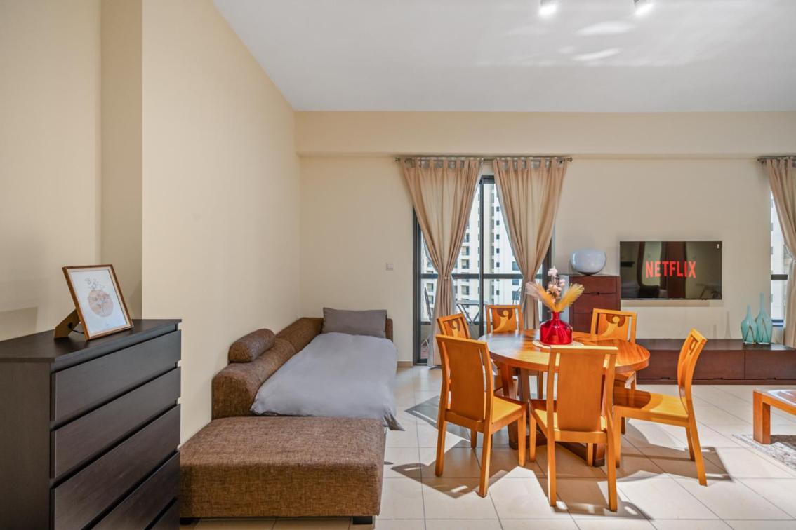 Appartement Cozy Pad In The Heart Of On Jbr Beach! *